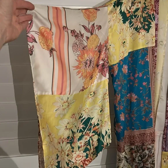 🪷EUC Free People Patched With Love Robe /Kimono. - Picture 4 of 8